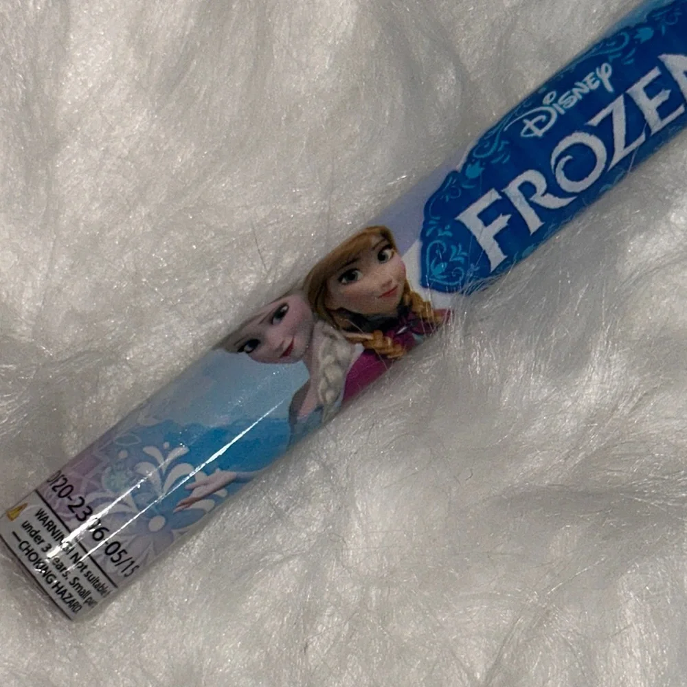 Disney Frozen Scented Pencil & Pen Set Scentco Sven Cola
